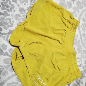 Lululemon x Peloton Hotty Hot shorts size 8